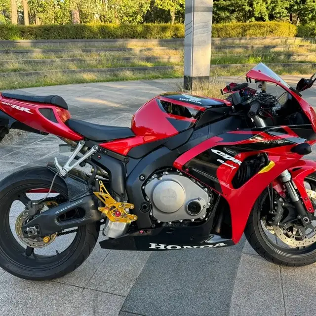 혼다 cbr1000rr 07년식 짧은키로수 팝니다