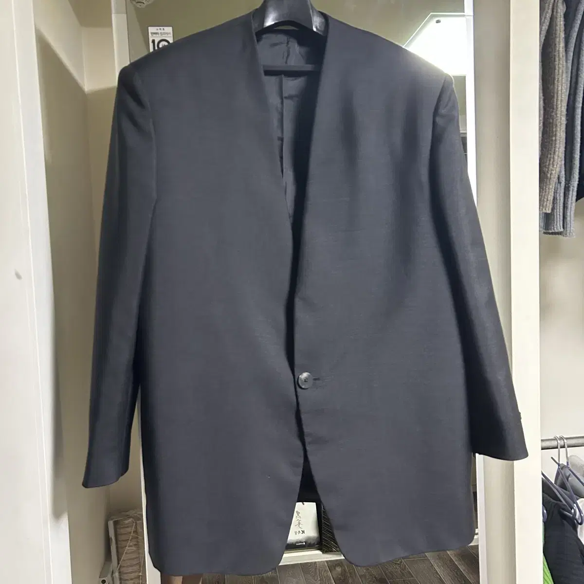 [48] Pierre & Mieux Eternal Wool Mohair Lapelless Single Blazer Black