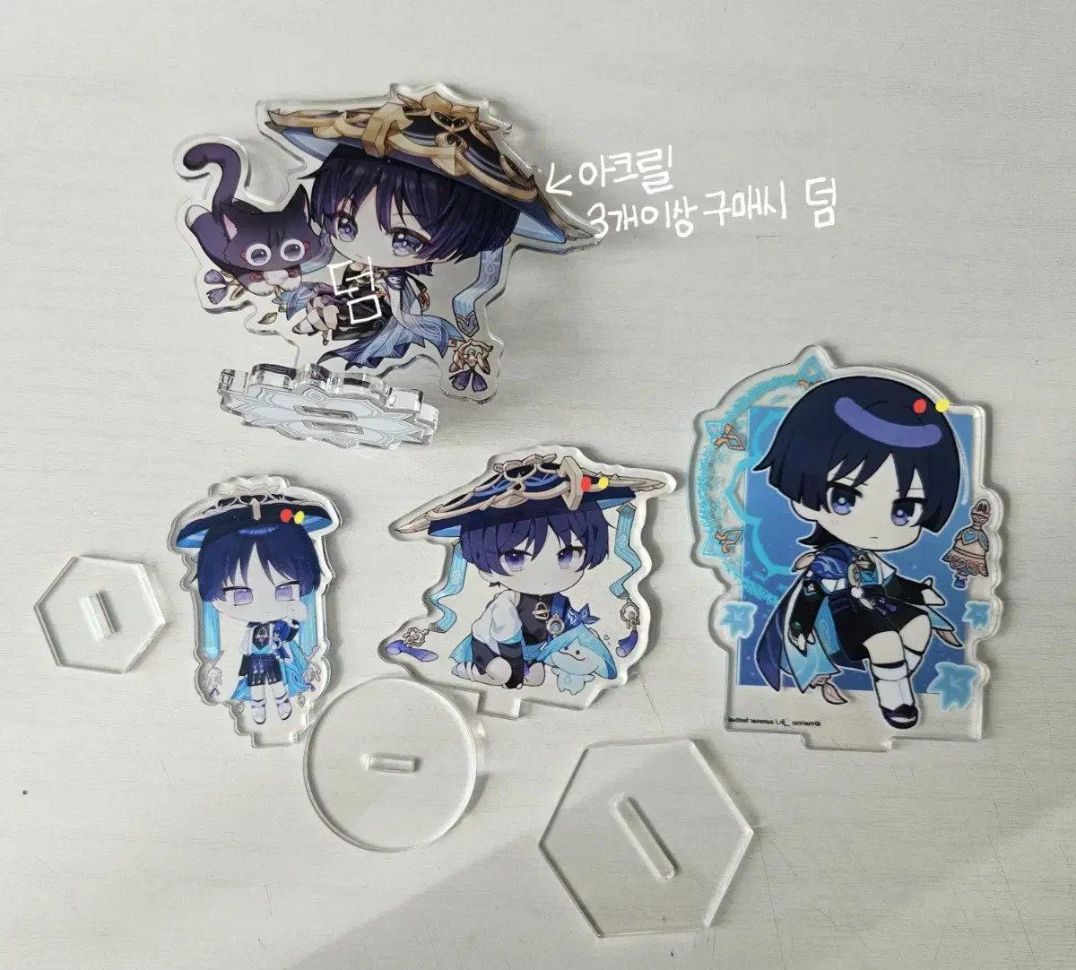 [sold] Genshin Impact Wanderer acrylic keyring Stand Badge