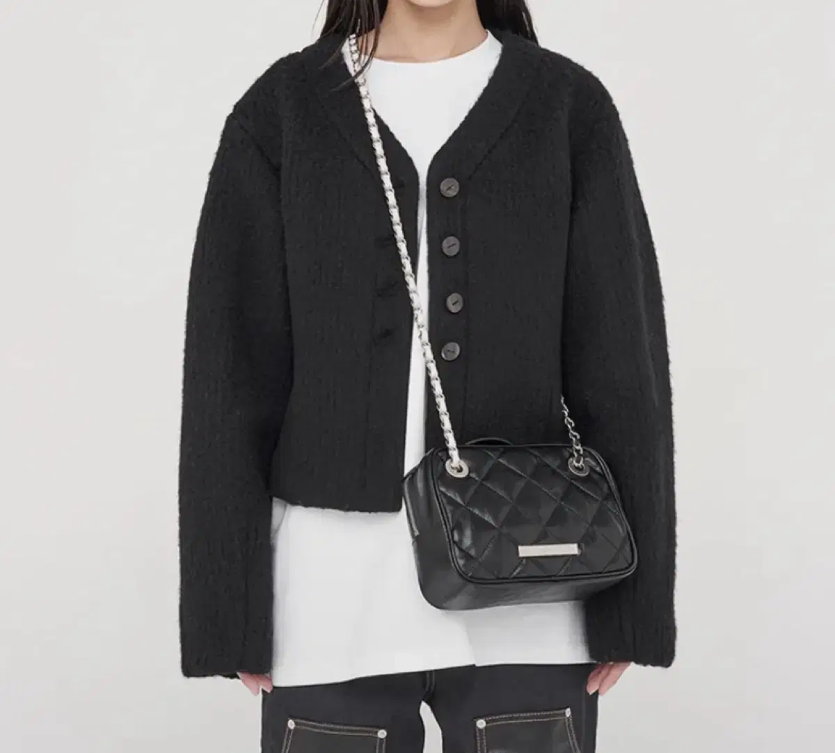 마뗑킴 TONE VOLUME CARDIGAN JACKET IN BLACK