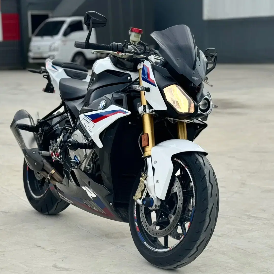 bmw s1000r 2018년 / 아크라포빅 / 구조변경 판매합니다