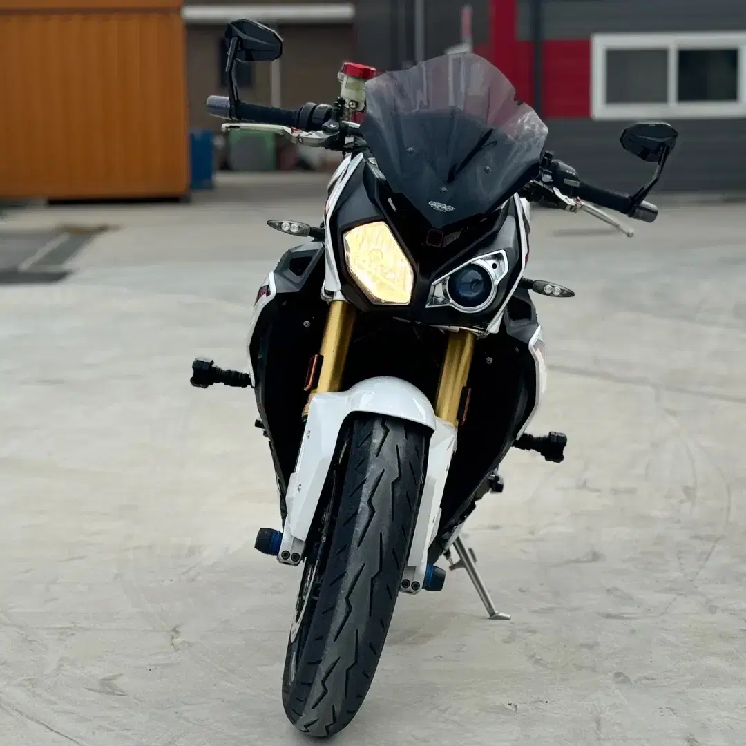 bmw s1000r 2018년 / 아크라포빅 / 구조변경 판매합니다