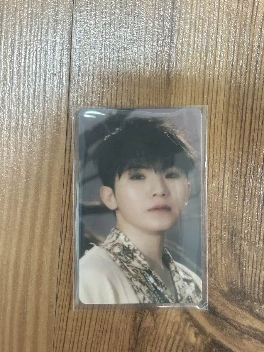 Seventeen photocard merchandise photocard woozi