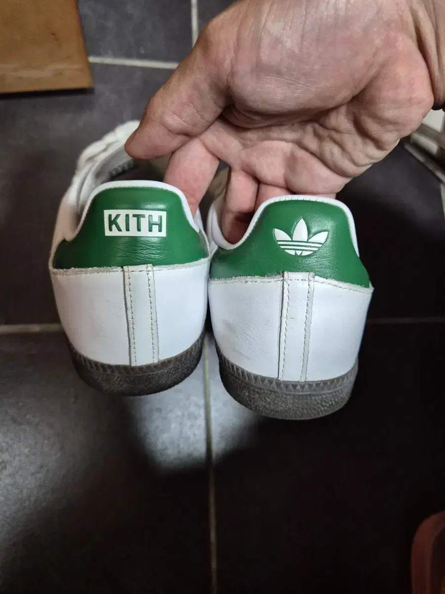 아디다스 kith 삼바 280