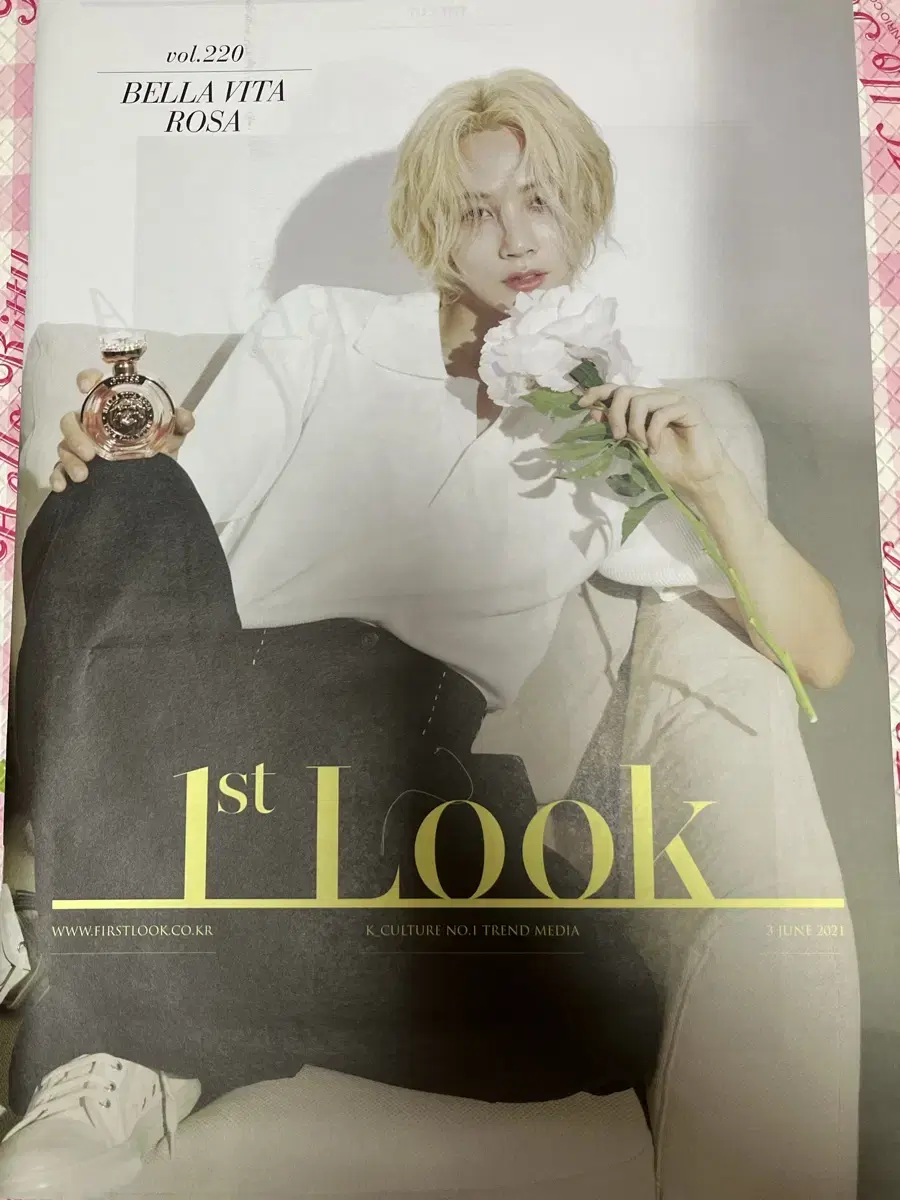 Seventeen jeonghan First Look Photo Magazine