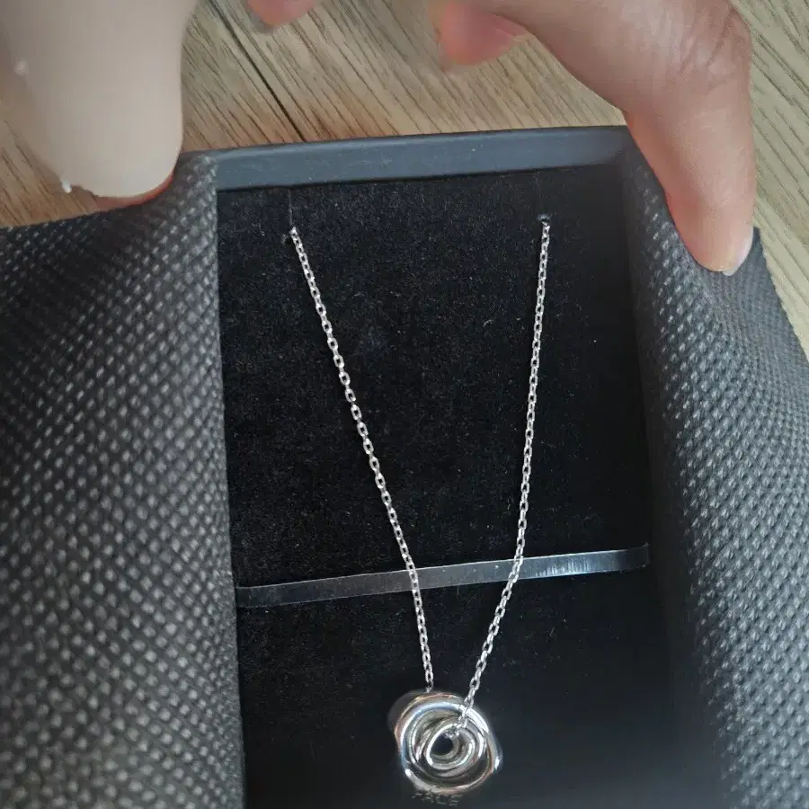 THE TRUTH UNTOLD: FACE NECKLACE