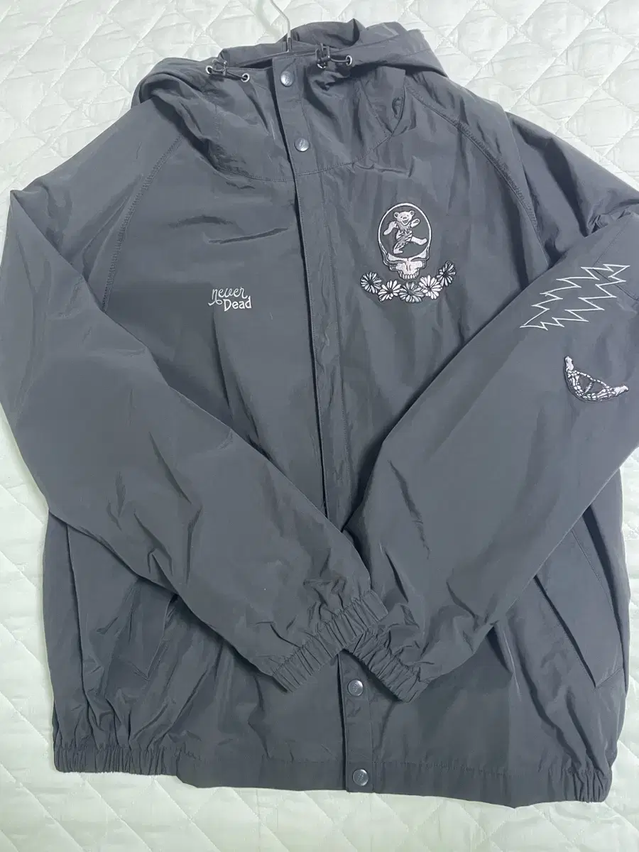 This Is Never That x Grateful Dead SYF Wind Jacket Off Black