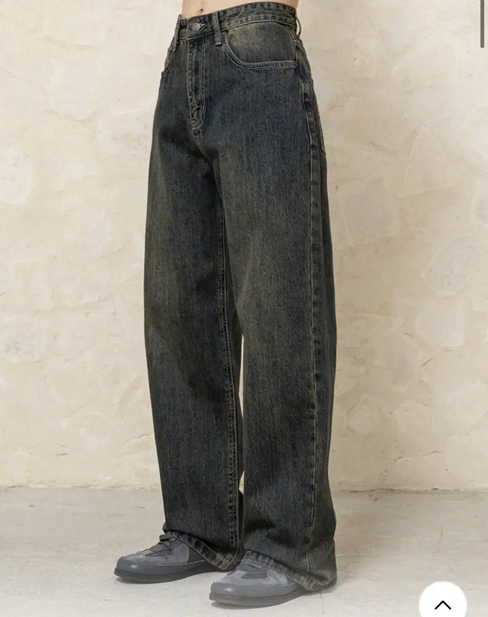 Biggin 202 Wide semi Flared Denim Size 1