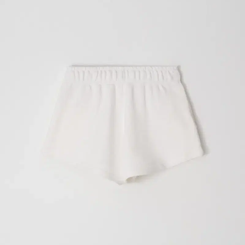 윤슬 플레어 컴피 쇼츠 밀크 flare comfy shorts milk