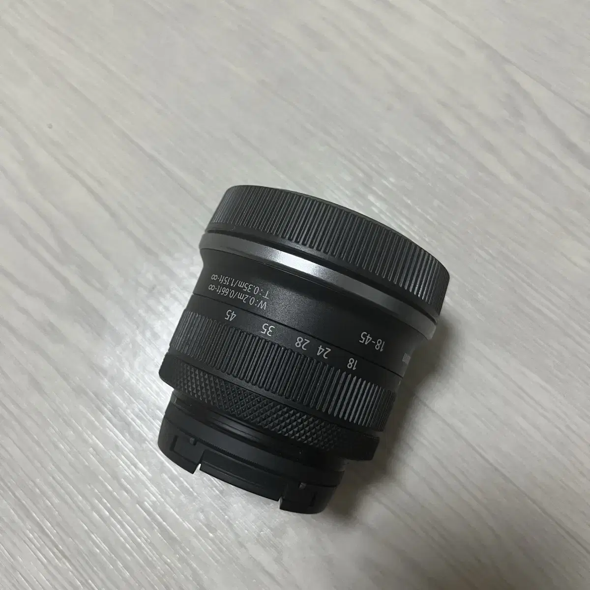 캐논 eos r 번들렌즈(rf 18-45mm) +uv렌즈 판매