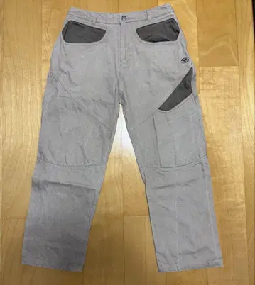 SANSANGEAR COVERING PANTS