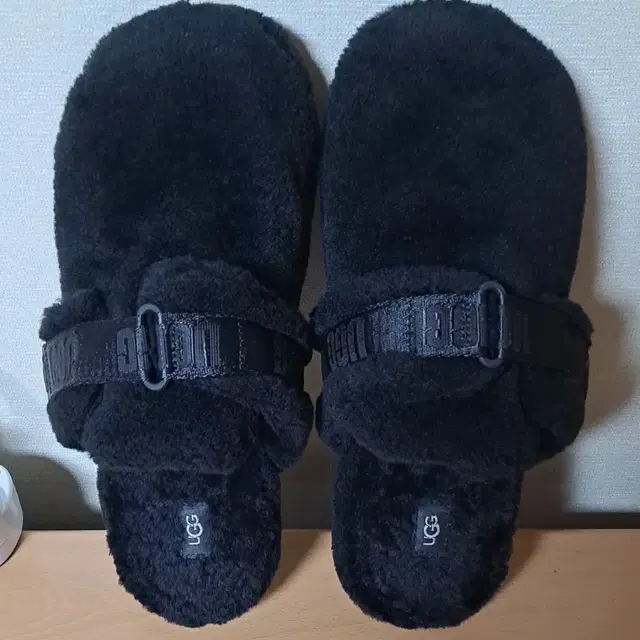 UGG 플러프 잇 남성 어그 슬리퍼 290-300 블랙