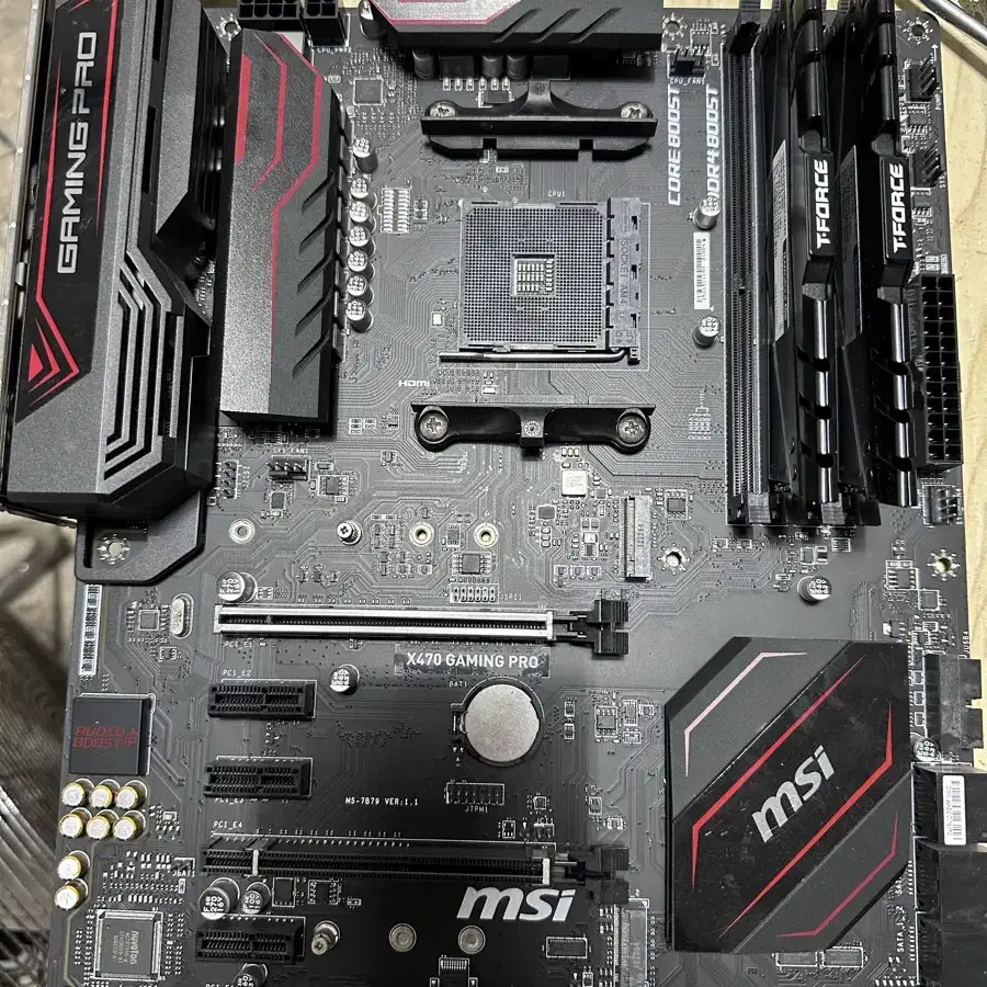 X470 msi. T-force 16*2 32g cl18