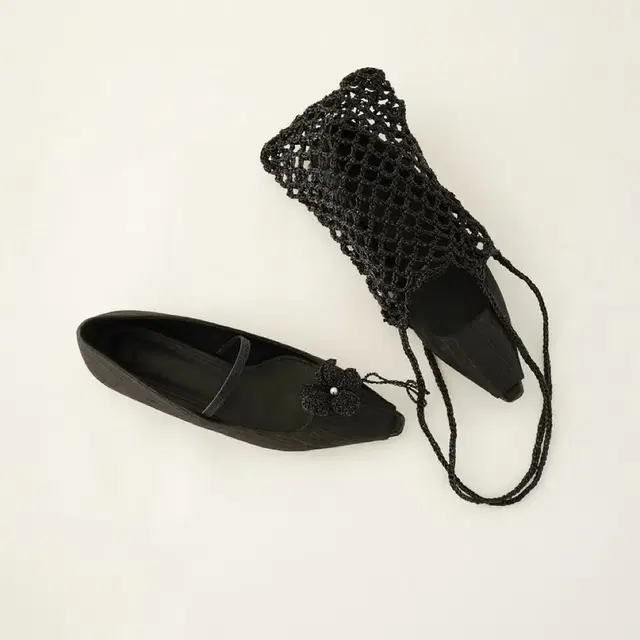 LEMELS 레멜 wrinkle open toe black