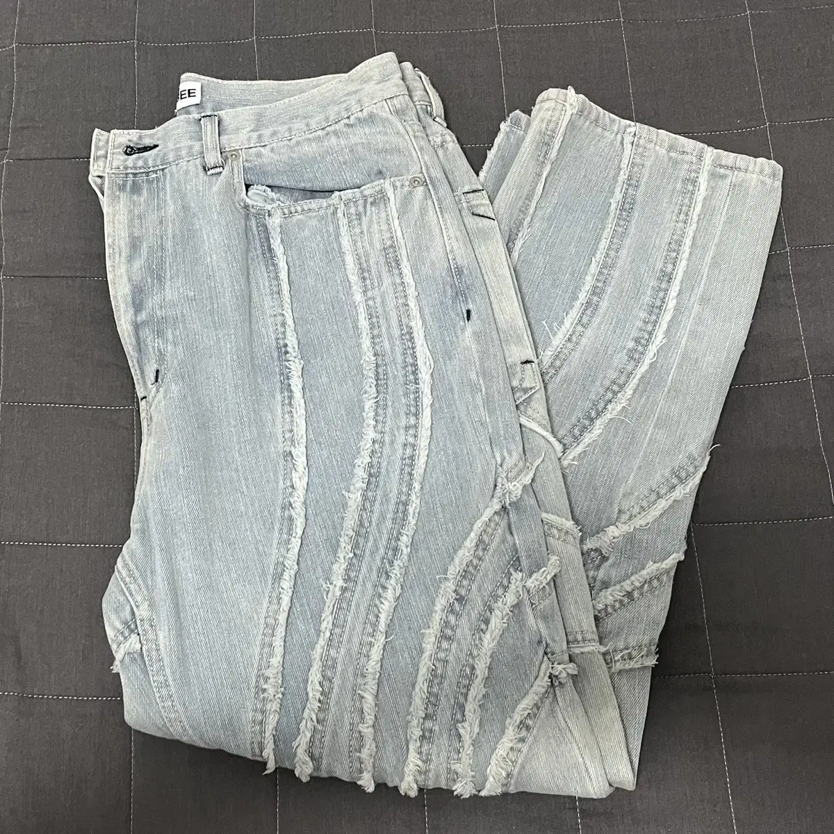 [S]예스아이씨 Spiral Cut-Off Denim Pants Blea