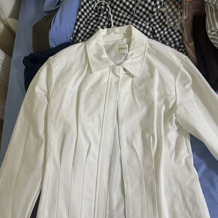 새상품) 페스토 PINTUCK SHIRT JACKET WHITE