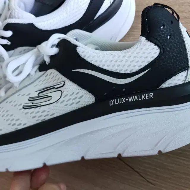 스케쳐스 Skechers D'lux Walker-232044//270