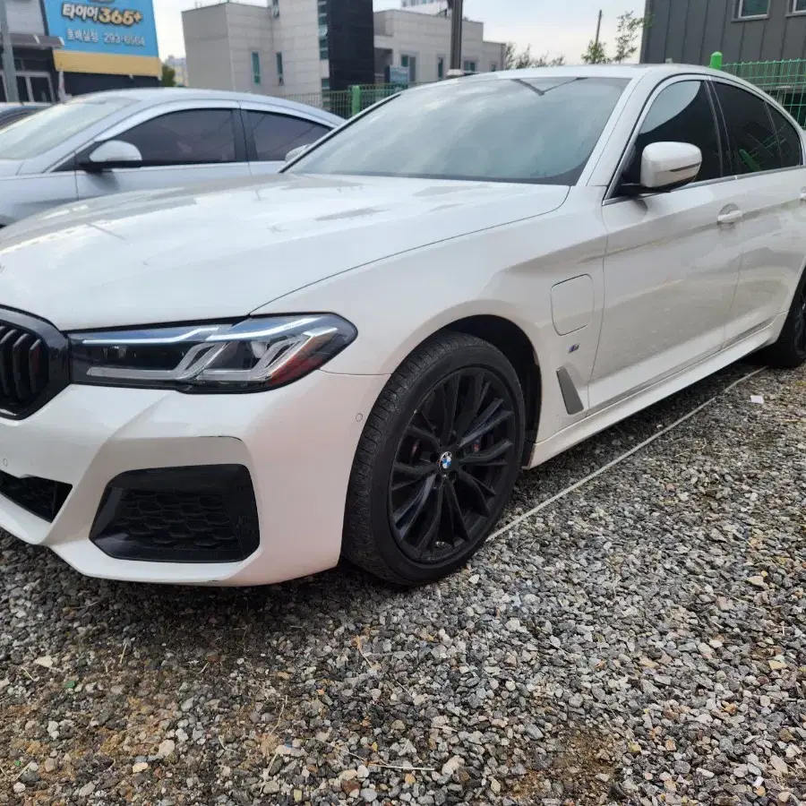 BMW 530e