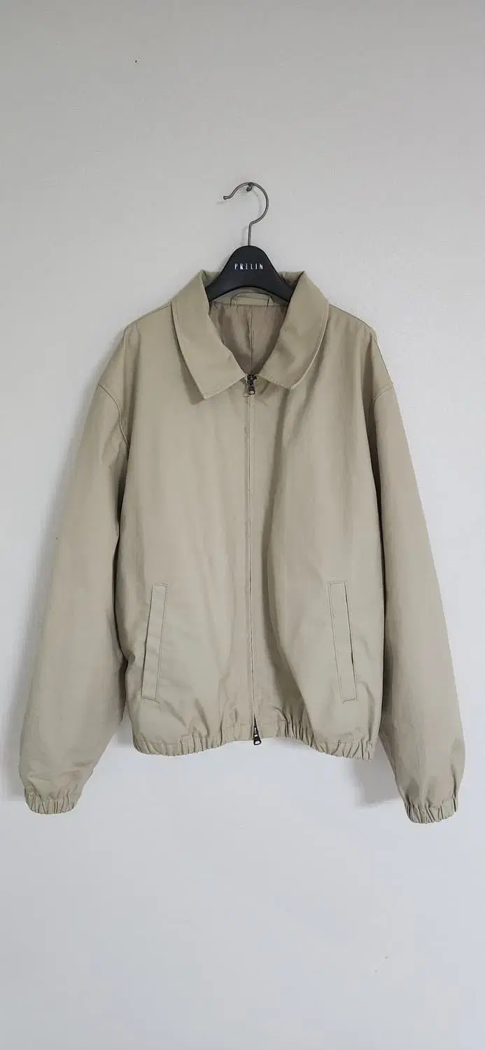 Gentleman's standard / cotton minimalist blouson jacket / beige color