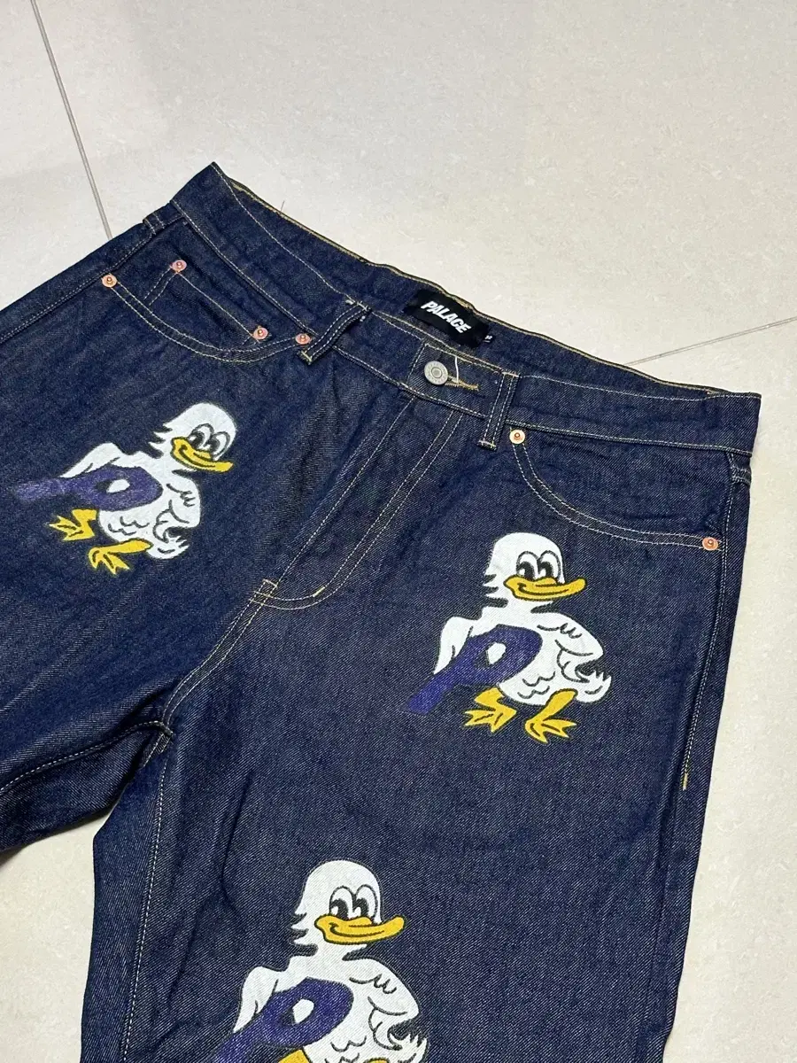 팔라스 Palace Ducks Baggies Jean Stone Wash