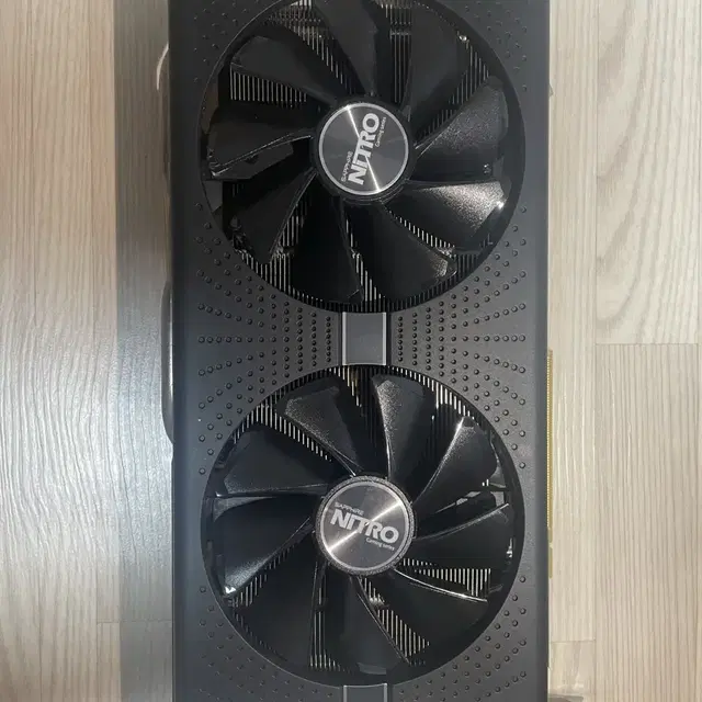 라데온 RX580 8GB 사파이어