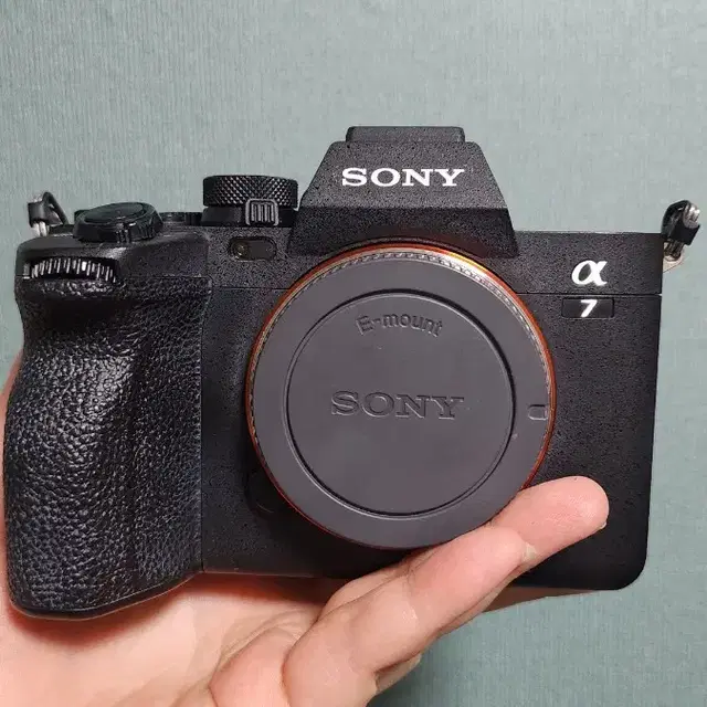 소니 SONY A7M4