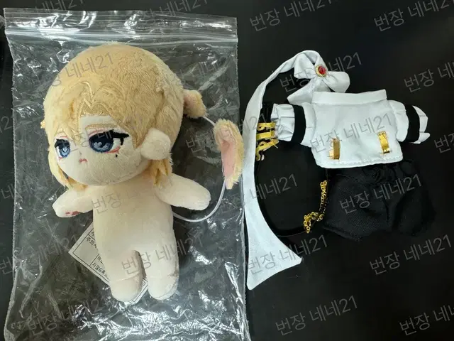 플레이브 속성인형 인형옷 데빌노아 + 기다릴게뮤비옷 10cm