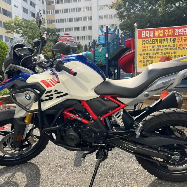 bmw g310gs 23년식 2000km 판매합니다