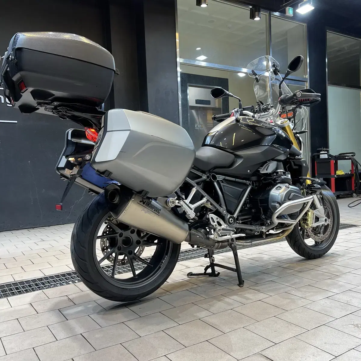 S급 BMW R1200R 아크라포빅 풀옵션[무사고/1만km/최상급]대차o