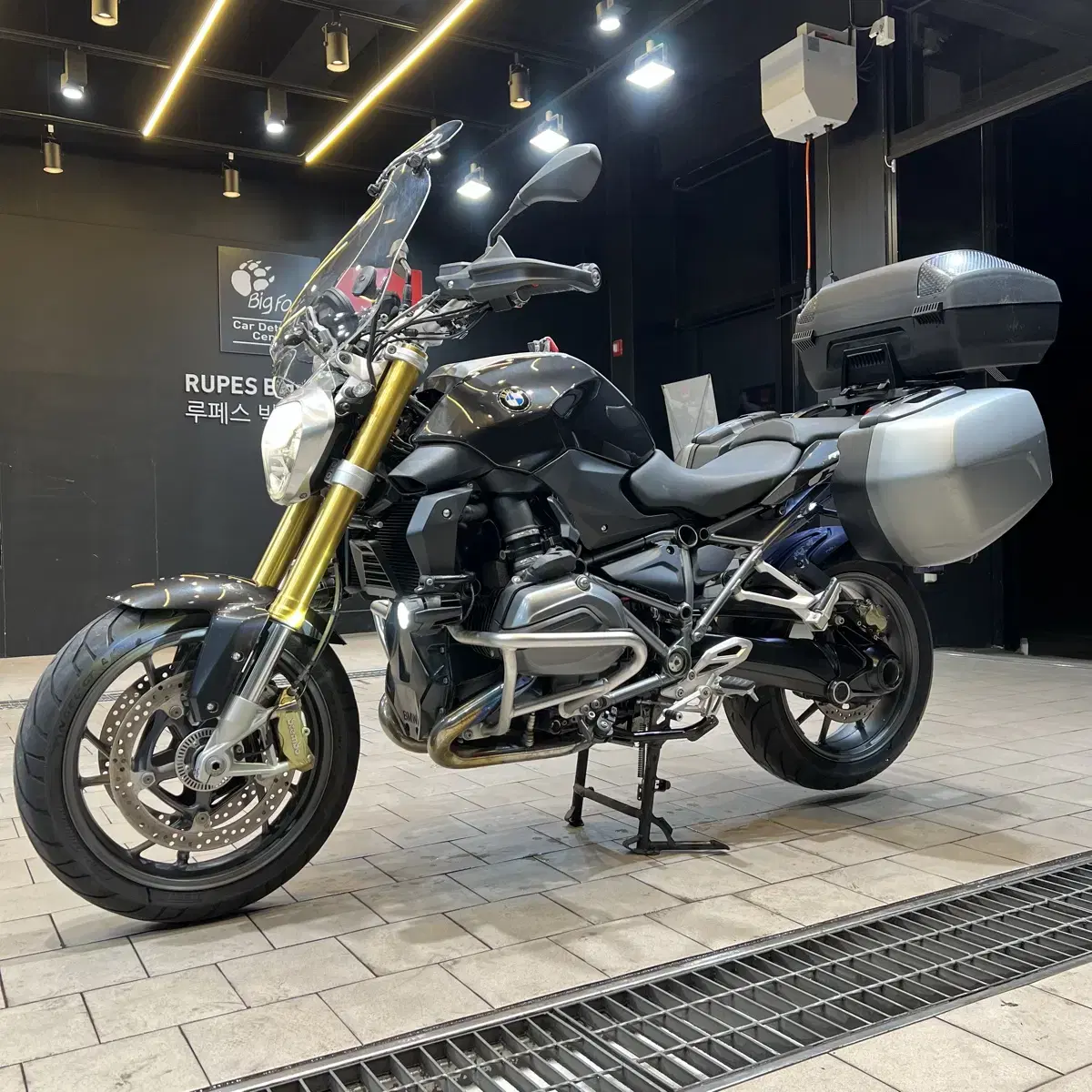 S급 BMW R1200R 아크라포빅 풀옵션[무사고/1만km/최상급]대차o