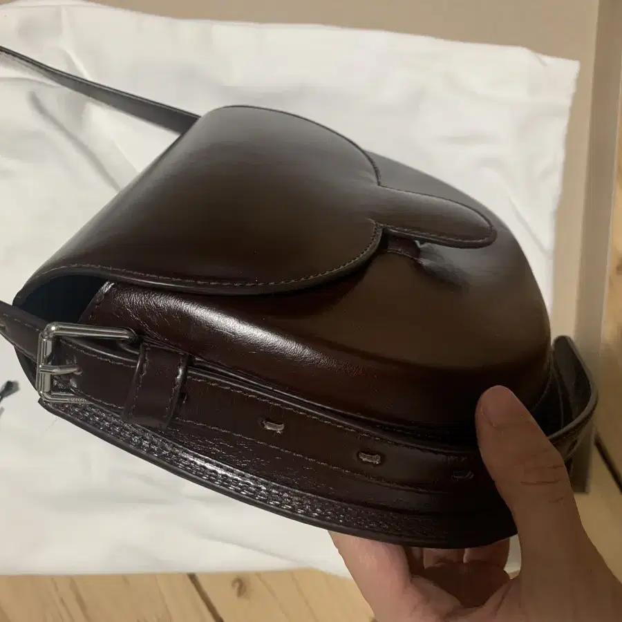 르메르 카트리지 스포츠백 브라운