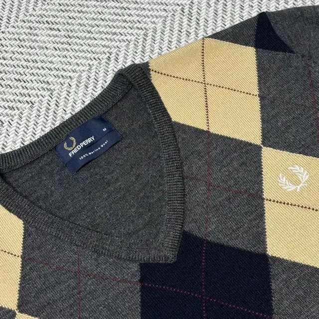 FREDPERRY 프레드페리 다이아몬드 패턴 메리노울 니트