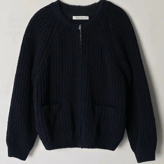 낫띵리튼 Netto yarn jumper 가디건 제니 착용