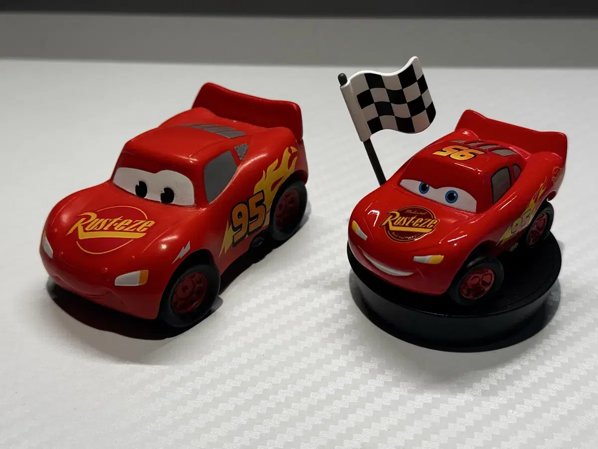 Lightning McQueen Pop Mart sells Vahn Presto McQueen