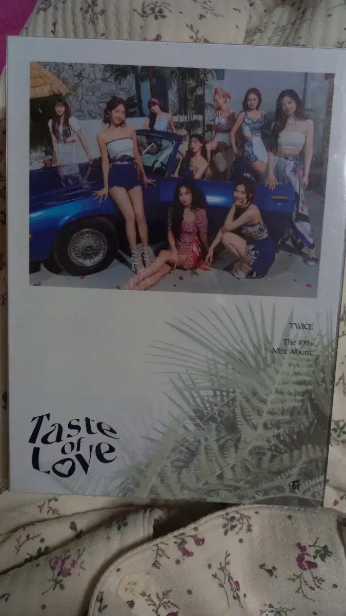 Twice's 10th anniversary TASTE OF LOVE album.