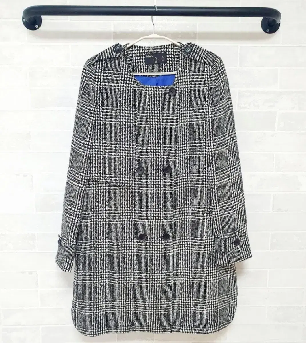 Genuine:)Le Shop Coat