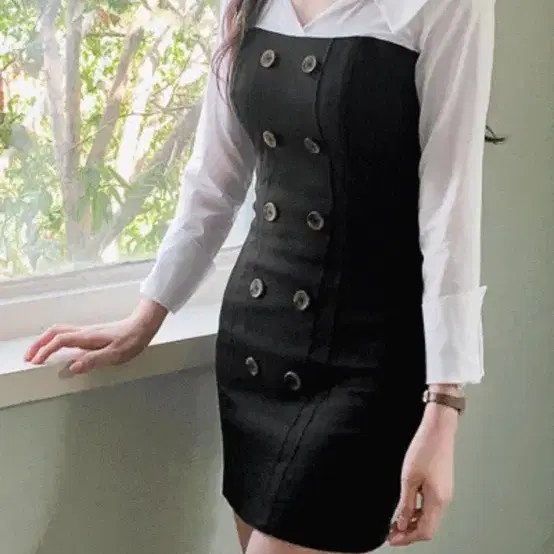 급전)밀크코코아 classic button dress팝니다.