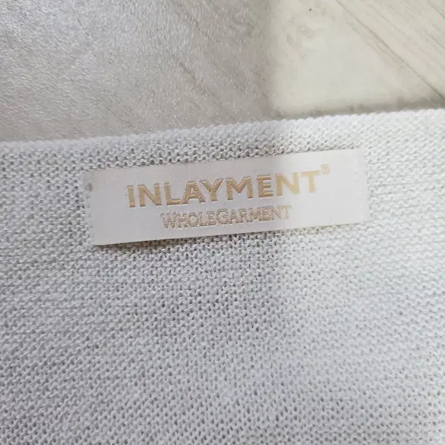 인레이먼트 INLAYMENT 홀가먼트 노버튼 가디건