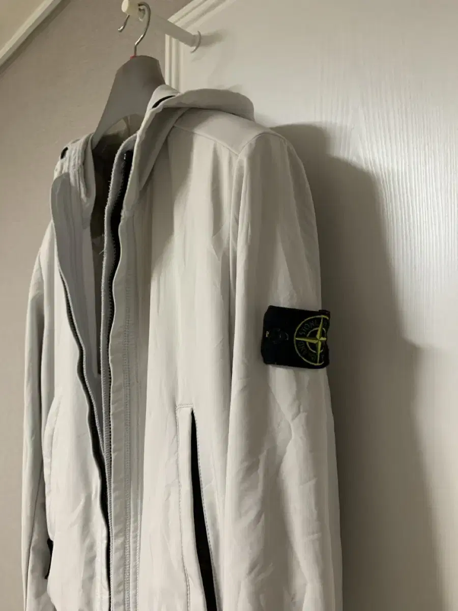 [L] Stone Island Softshell Hoodie Zip Up