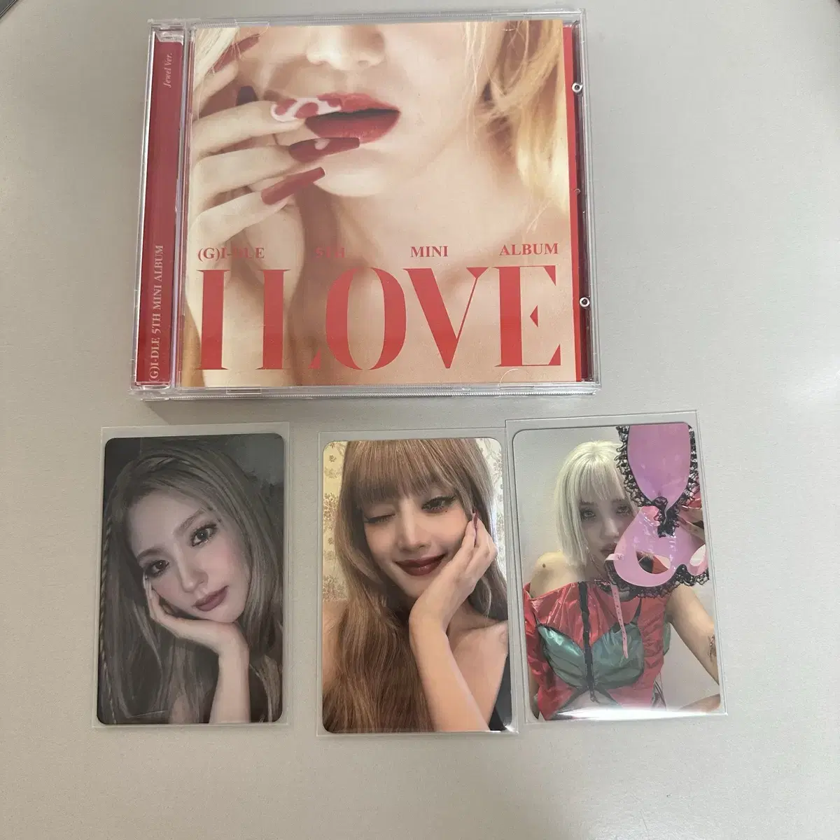 Women idle photocard wts miyeon minnie soyeon photocard WTS