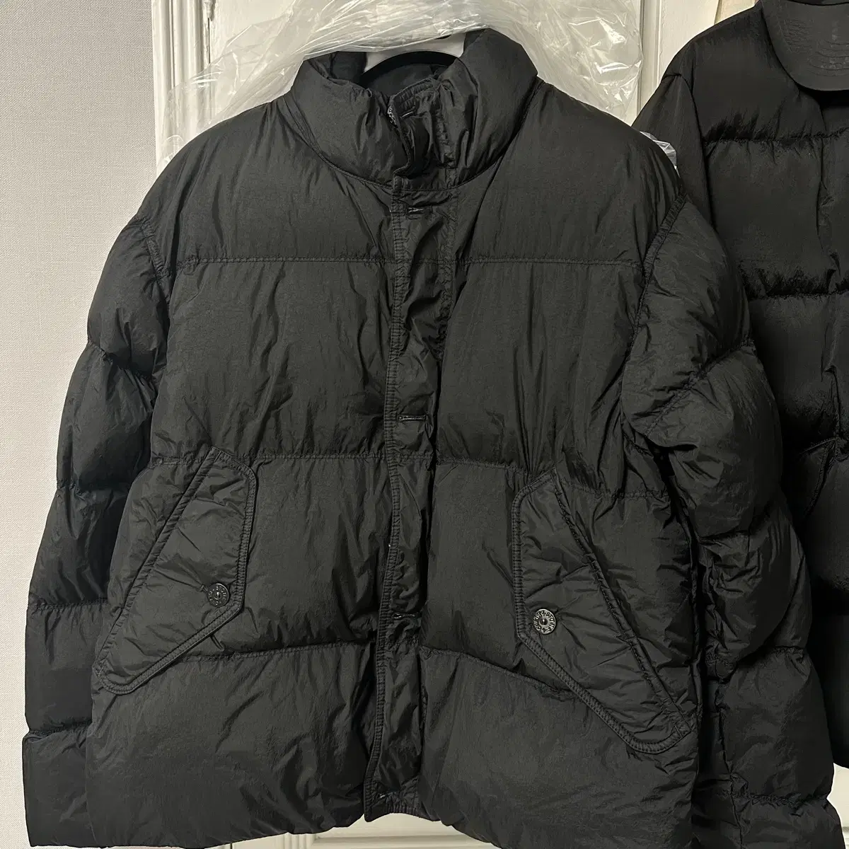 Stone Island Crinklapps non-hooded puffer S black new for sale.