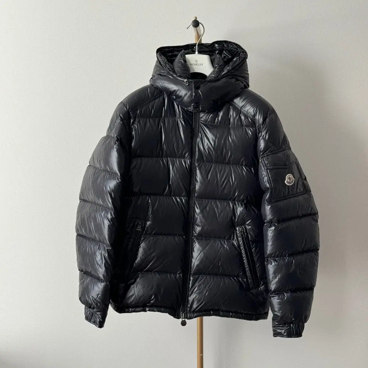 {4size}Moncler maya Padding