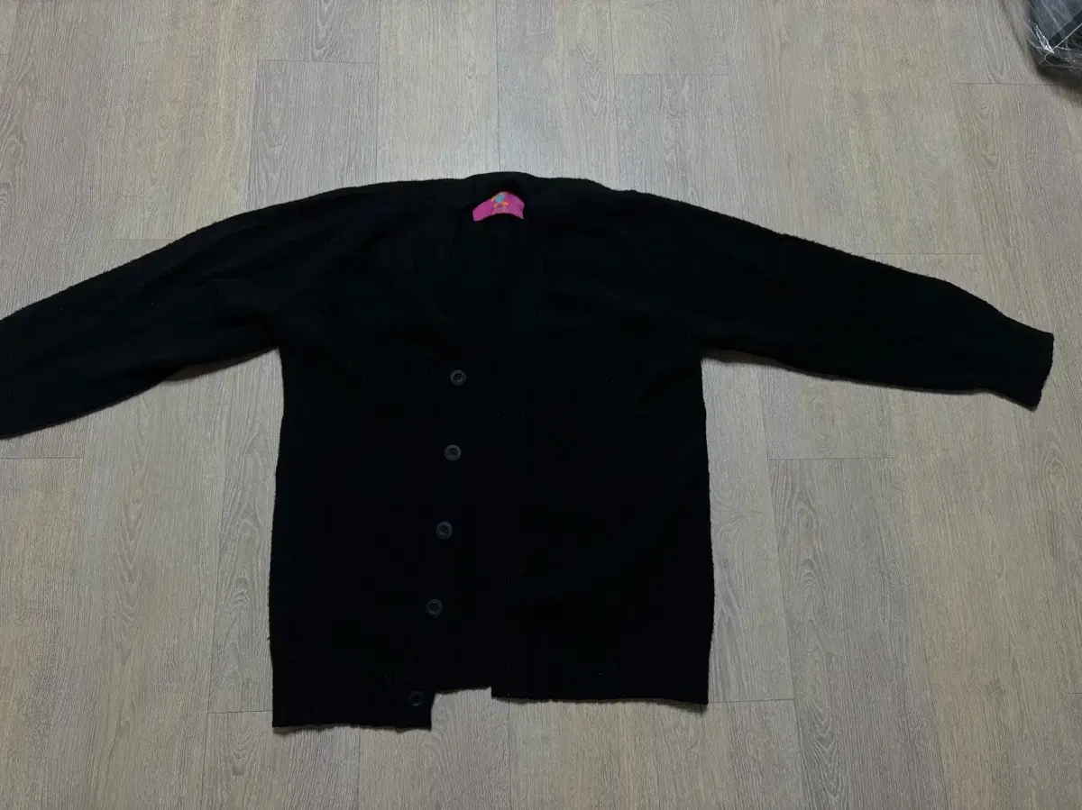 Howlin' Shaggy Bear Cardigan Size L Black