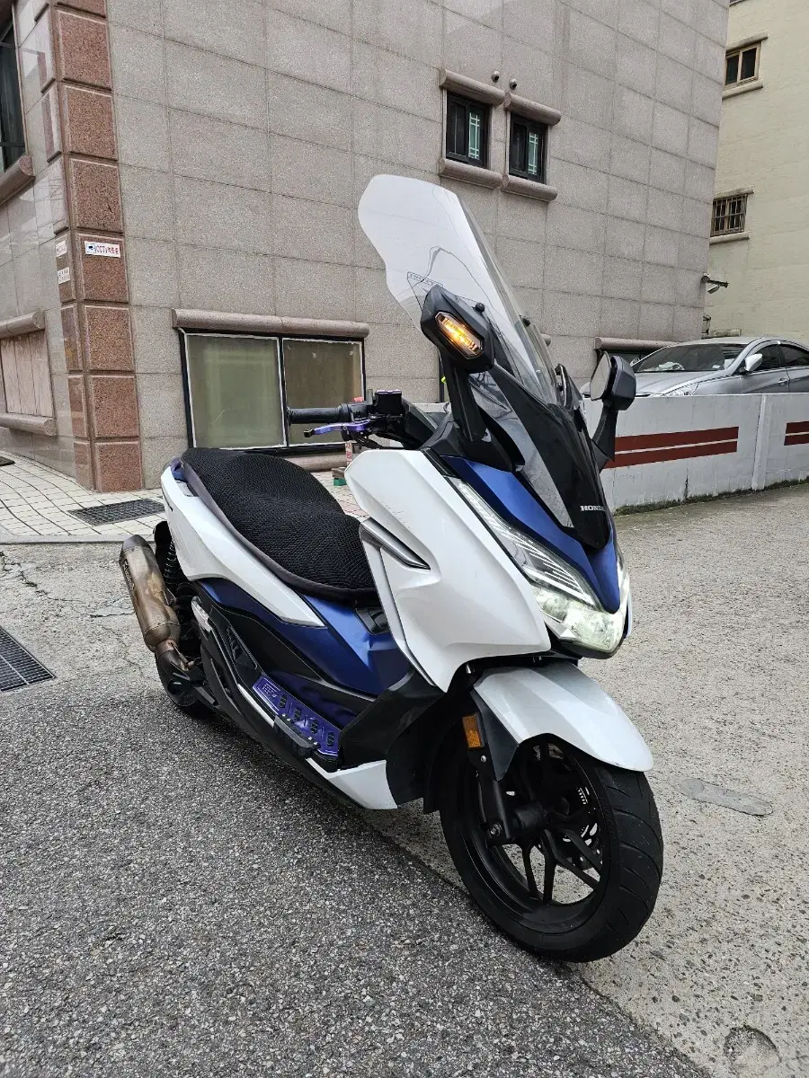 포르자300 20년식 아크라구변 35000km 급매 pcx nmax