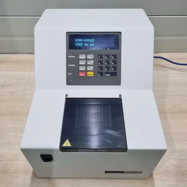 Perkin Elmer PCR System 1000 유전자증폭기