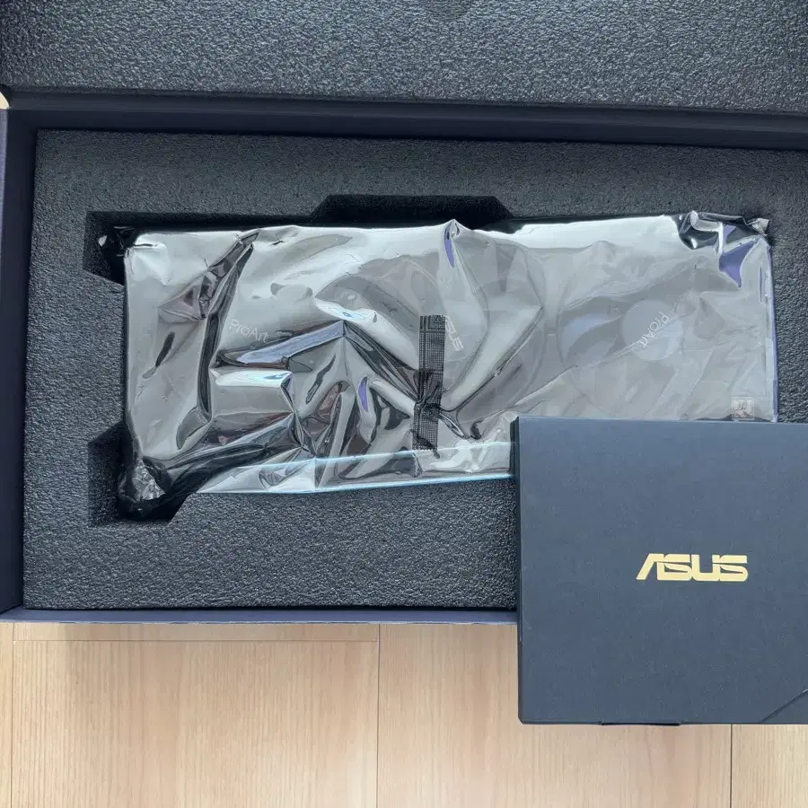 ASUS 아수스 프로아트  RTX 4060 O8G OC D6 8GB