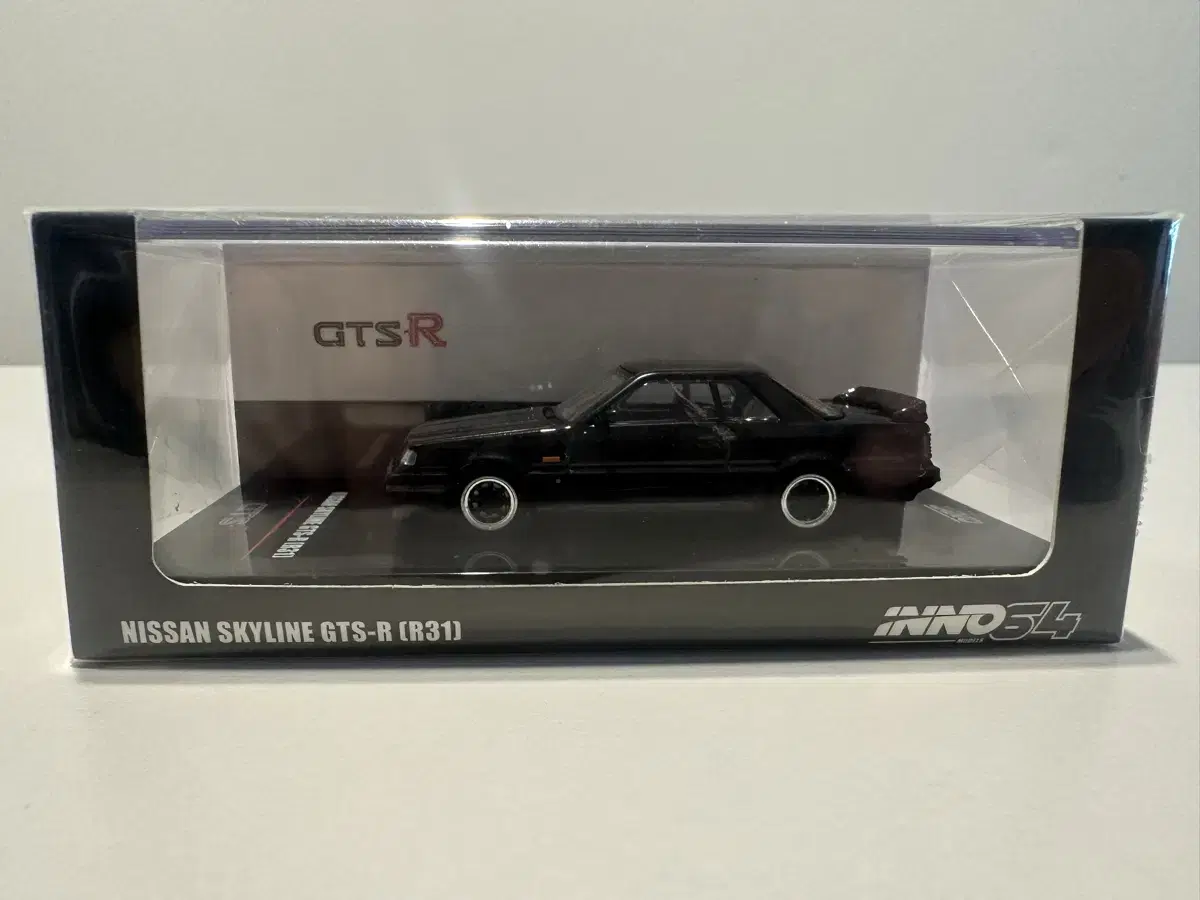 1/64 이노 닛산 스카이라인 GTS-R (R31) 블랙 & 건 메탈