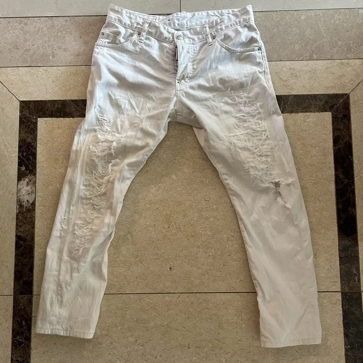 Distressed Red Tab Destroyed White Denim (size 46)