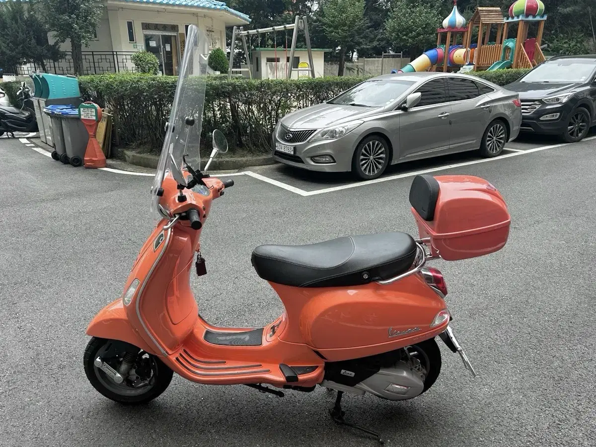 베스파 LX125 "코랄컬러"