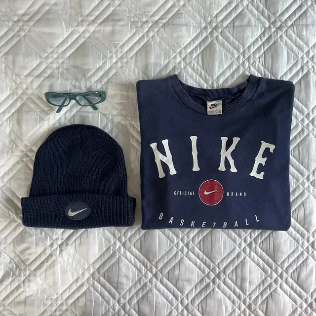 NIKE 90's Basketball Sweatshirt